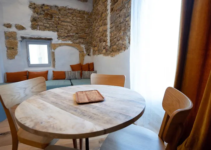 La Maison Des Lamanon