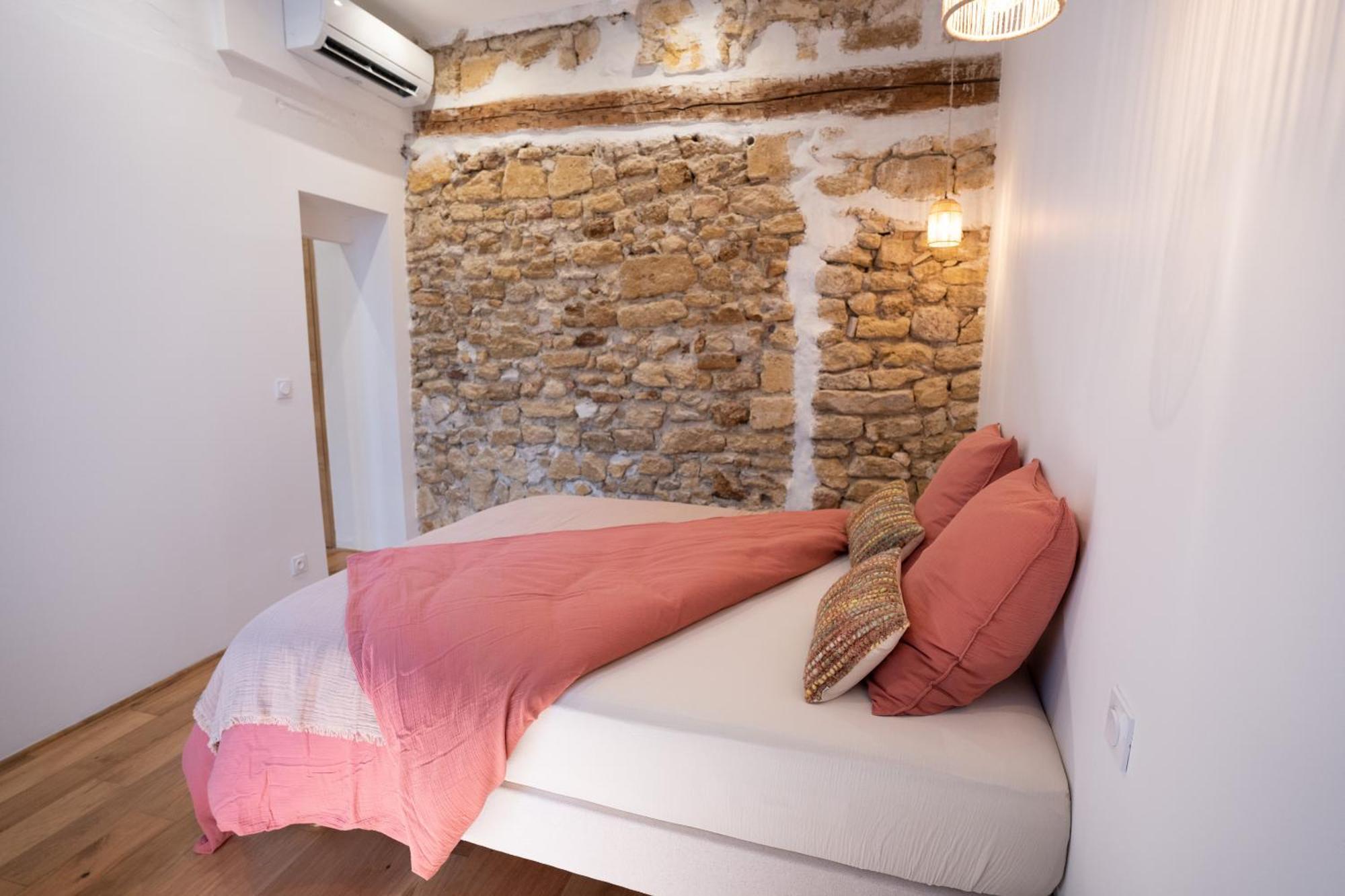 La Maison Des Lamanon *